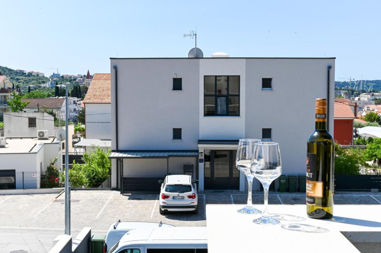 Apartment Laura, Free Parking, Balcony, 4 Ppl Trogir Exterior foto