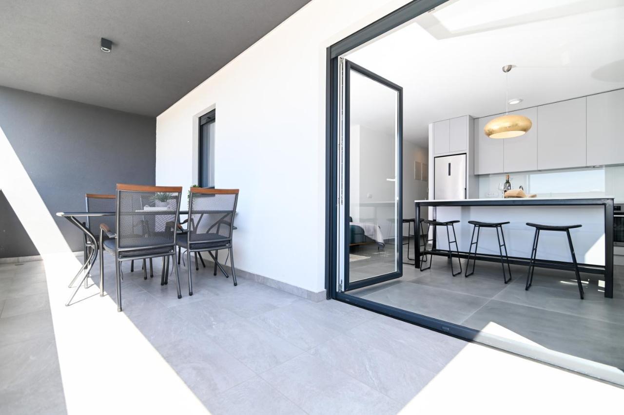 Apartment Laura, Free Parking, Balcony, 4 Ppl Trogir Exterior foto